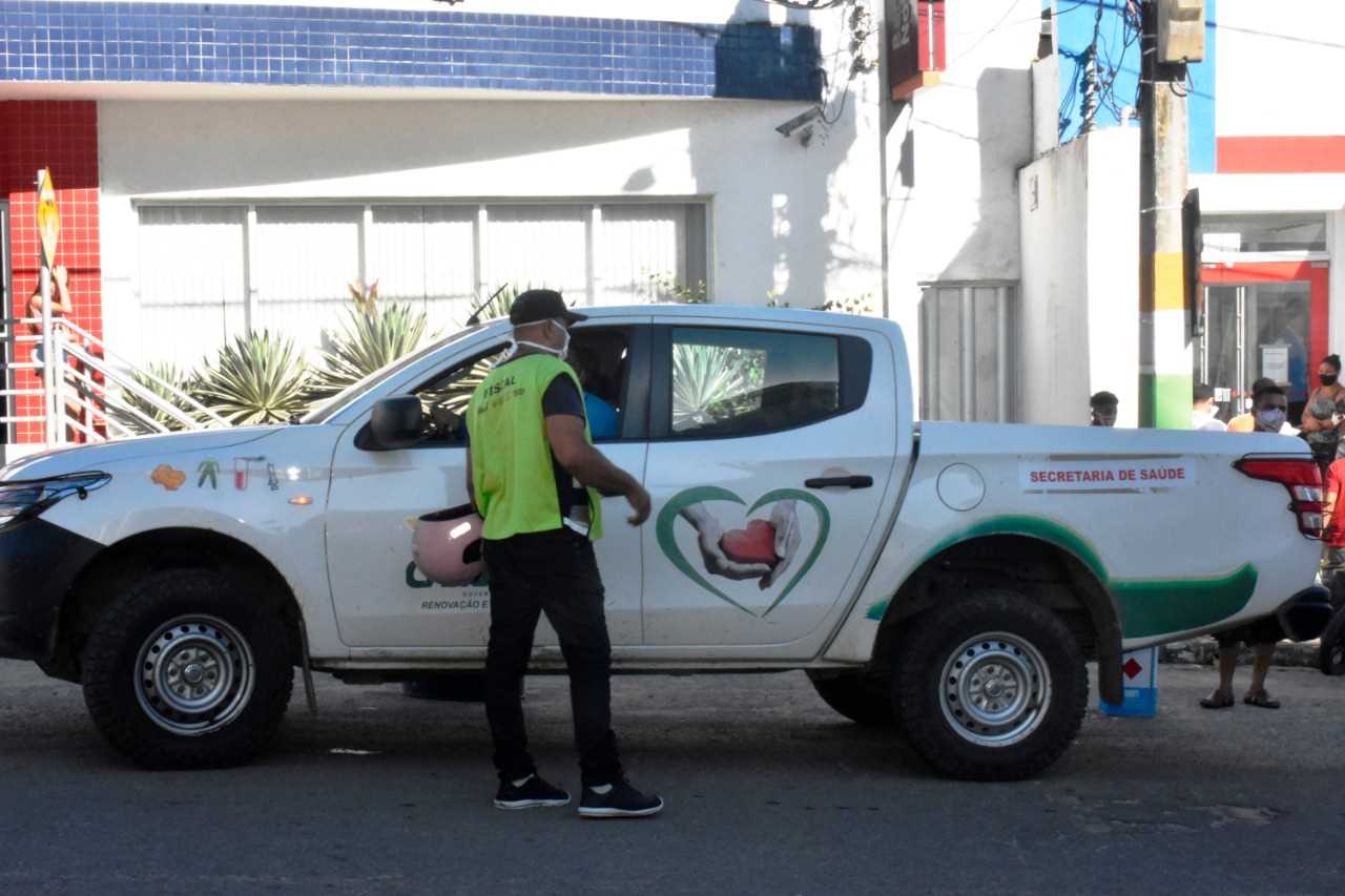 Camacã: Prefeitura contrata equipe para orientar e conter aglomeração no centro da cidade